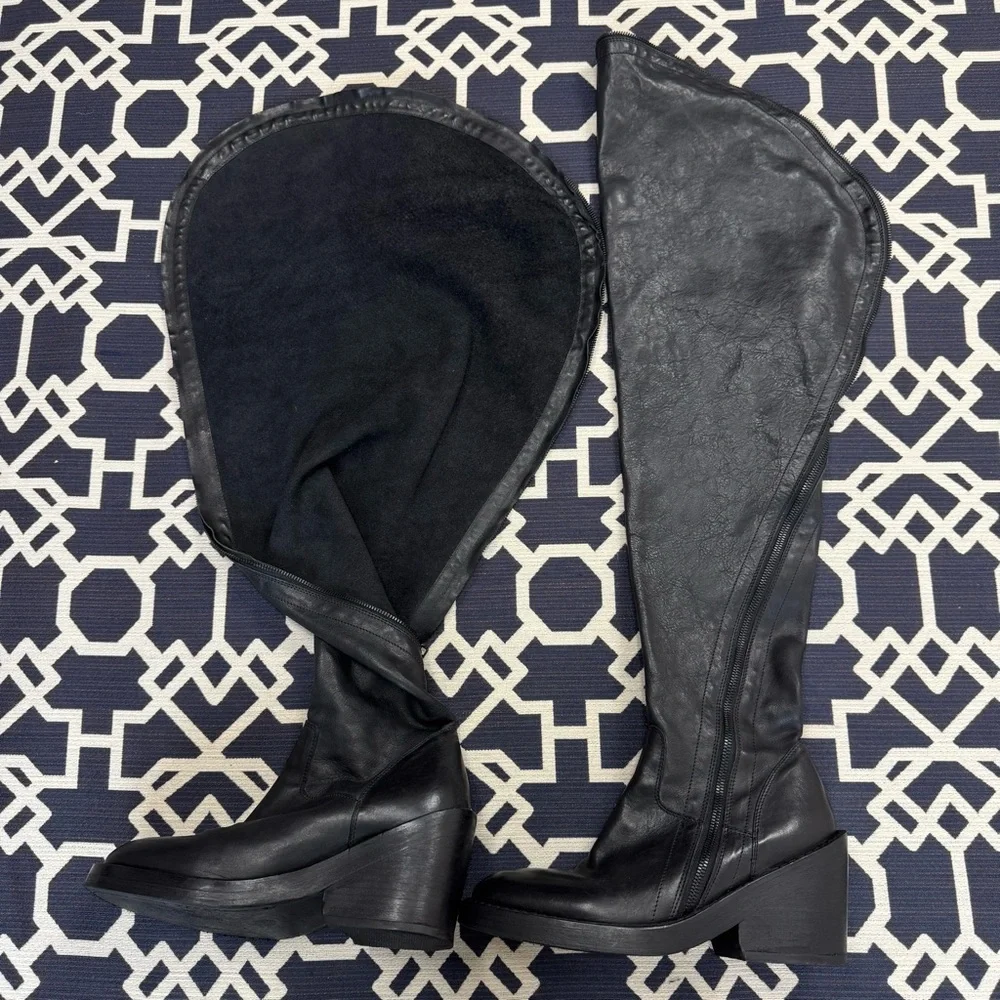 Ann Demeulemeester Spiral Zip Over The Knee Black Leather Runway Boots Sz 7.5